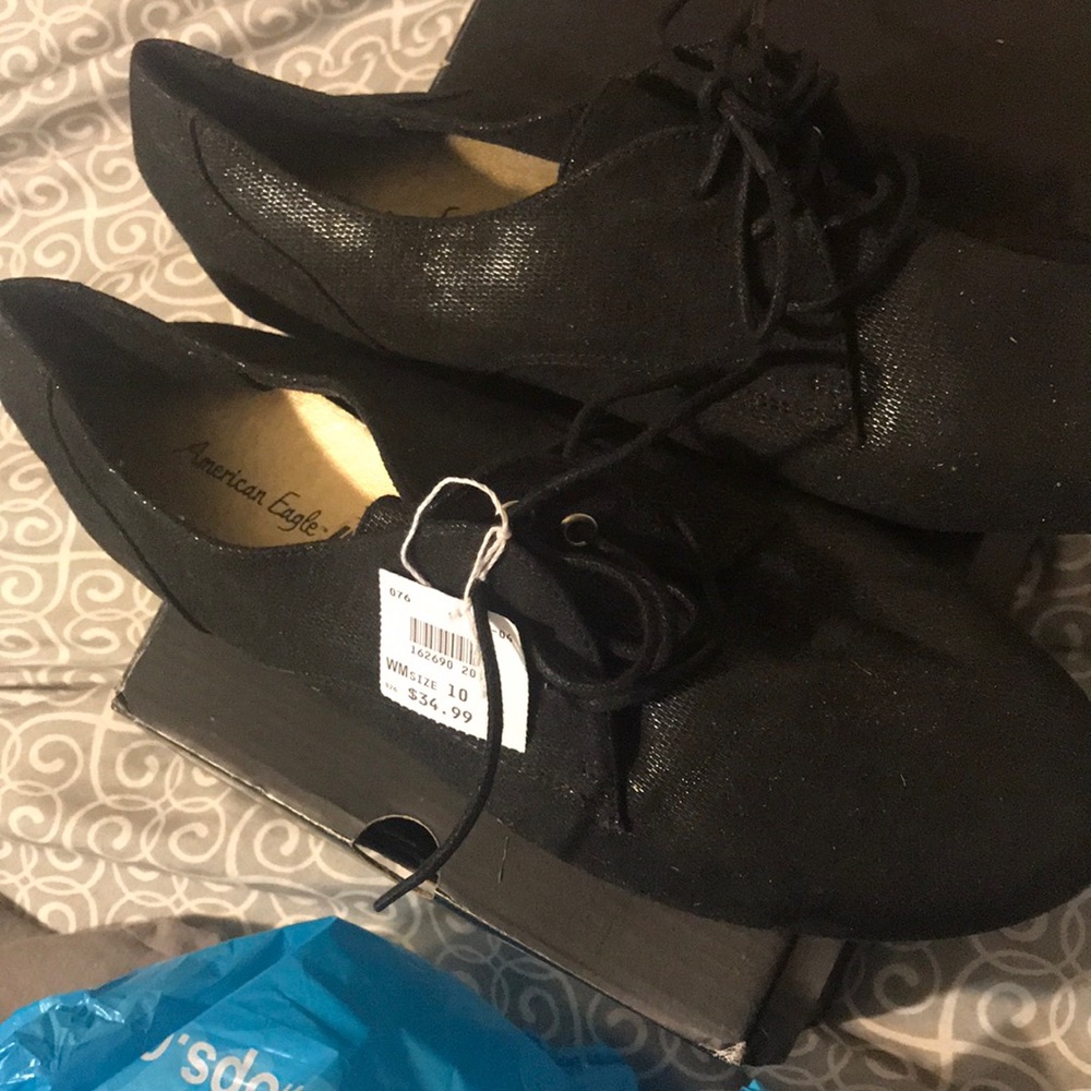 Woman’s Black shoes size 10